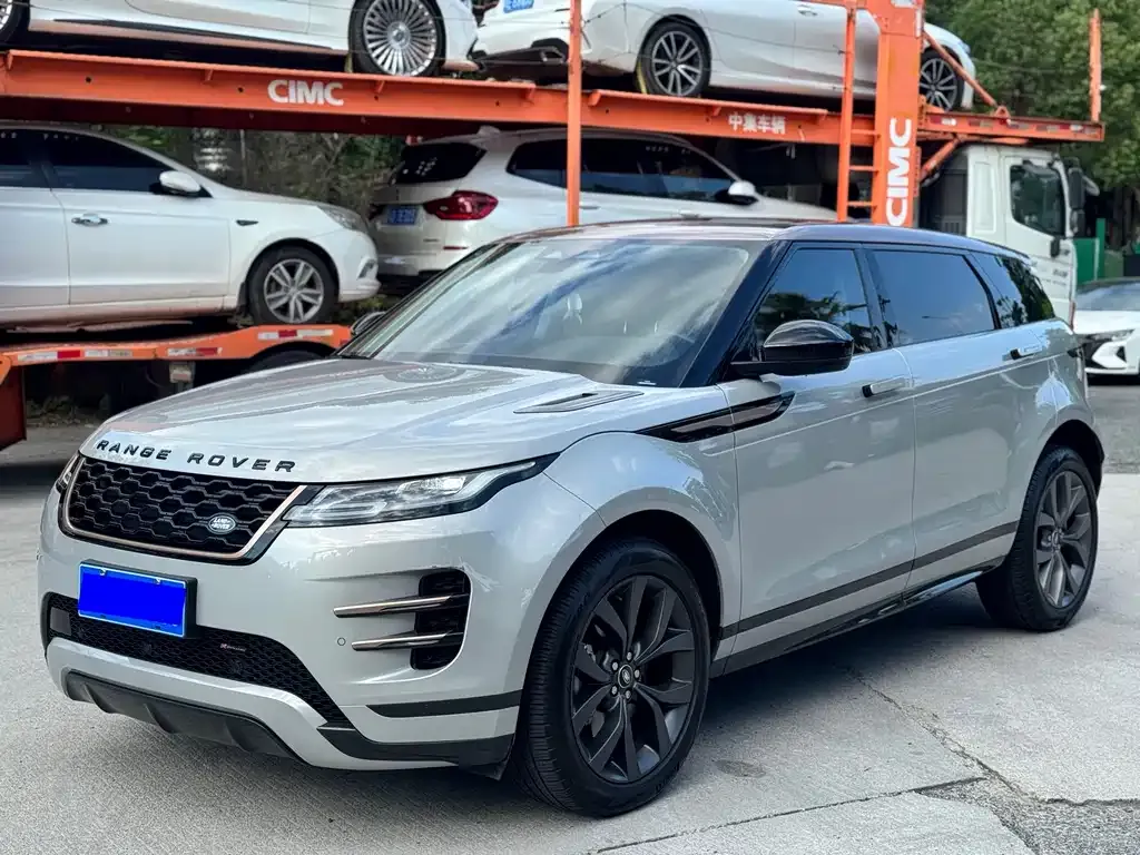 Land Rover Evoque — фото 1