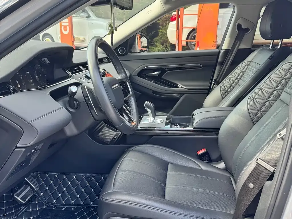 Land Rover Evoque — фото 4