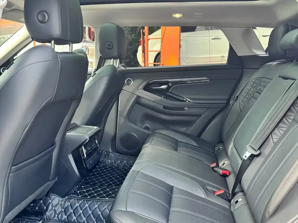 Land Rover Evoque — фото 5