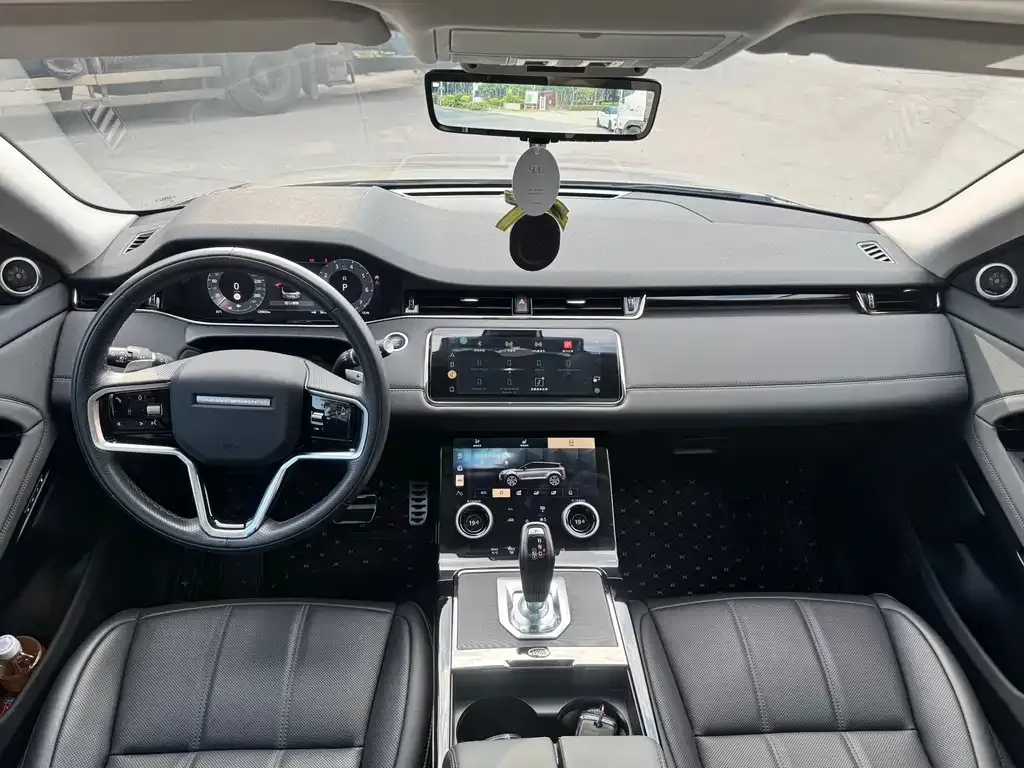 Land Rover Evoque — фото 6