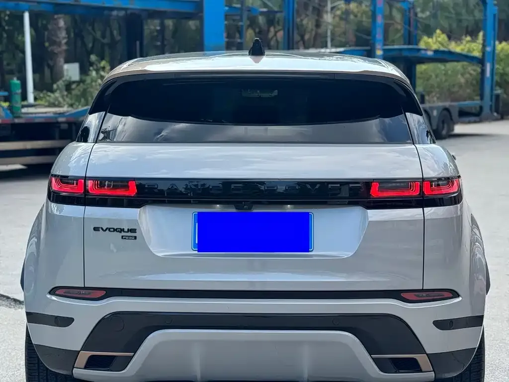 Land Rover Evoque — фото 8