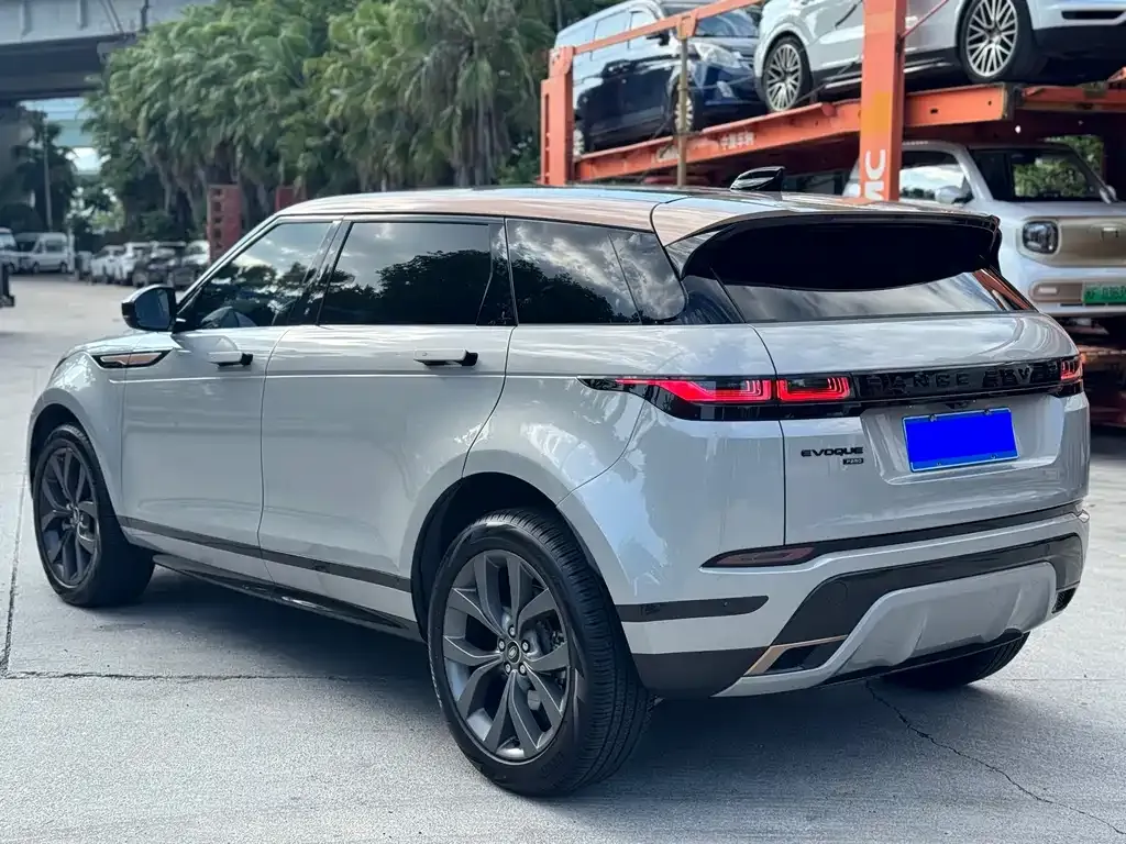 Land Rover Evoque — фото 9