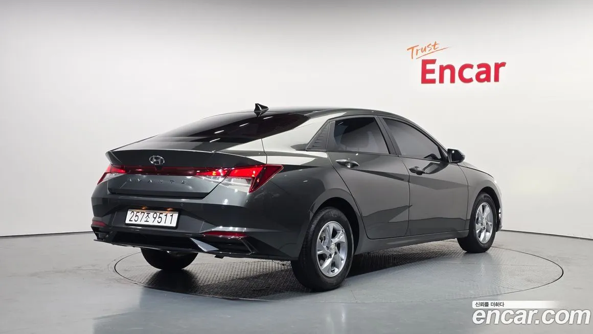 Hyundai AVANTE — фото 2