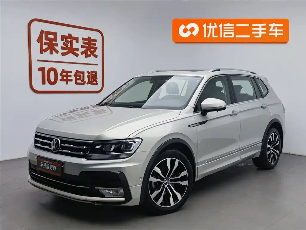 Volkswagen Tiguan L — фото 1