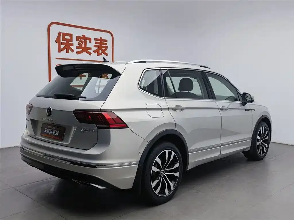 Volkswagen Tiguan L — фото 2