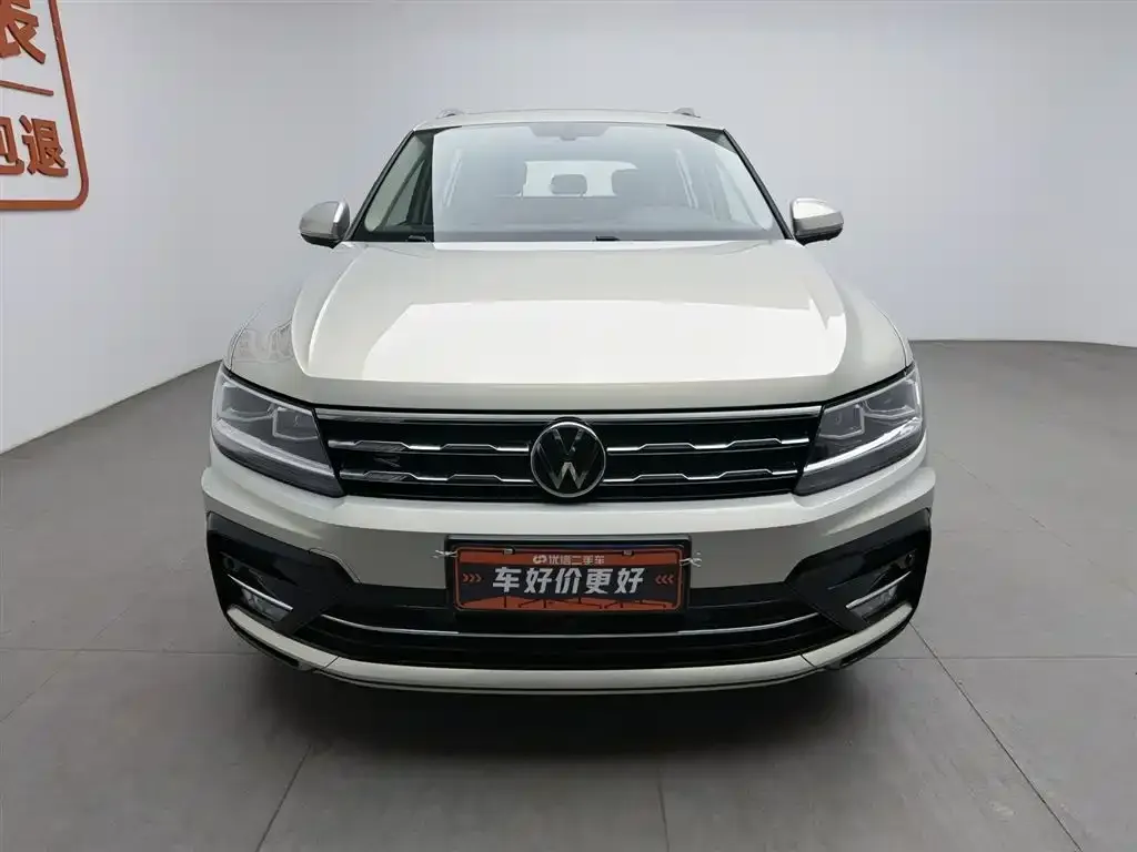 Volkswagen Tiguan L — фото 3