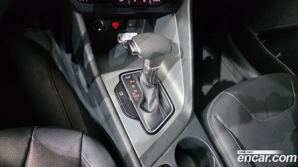 Kia Niro — фото 9