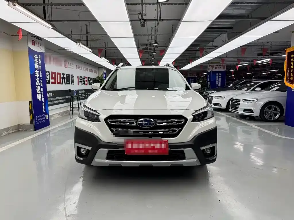 Subaru Outback — фото 2