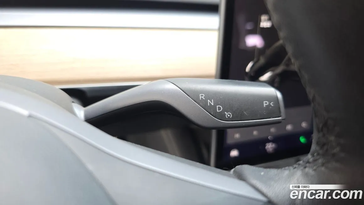 Tesla Model 3 — фото 9