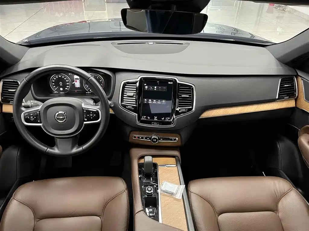 Volvo XC90 — фото 3