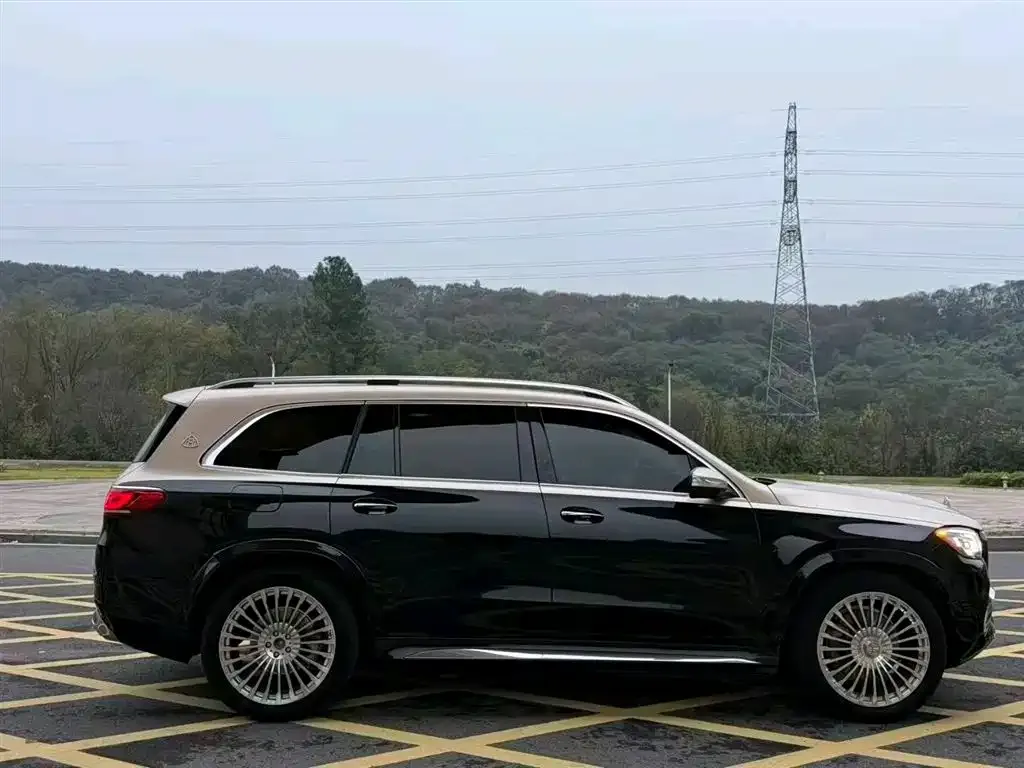 Mercedes-Benz GLS — фото 4