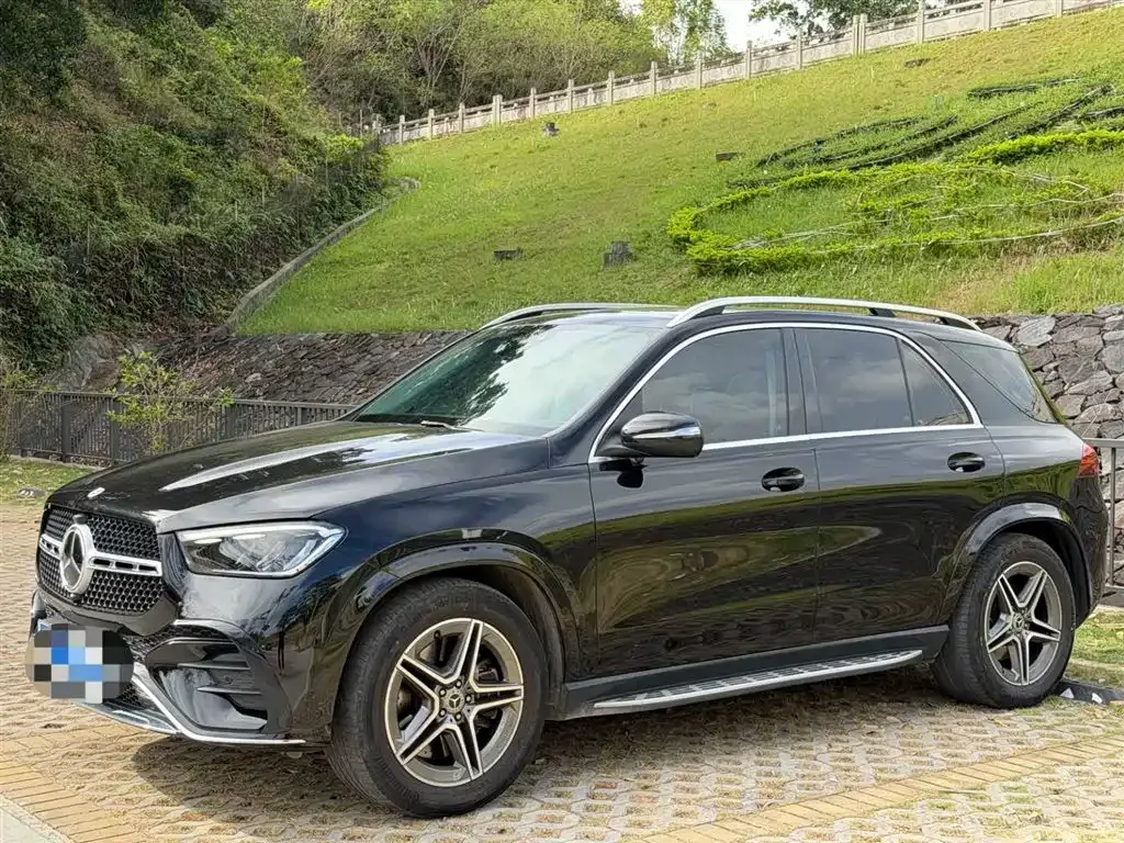 Mercedes-Benz GLE — фото 1