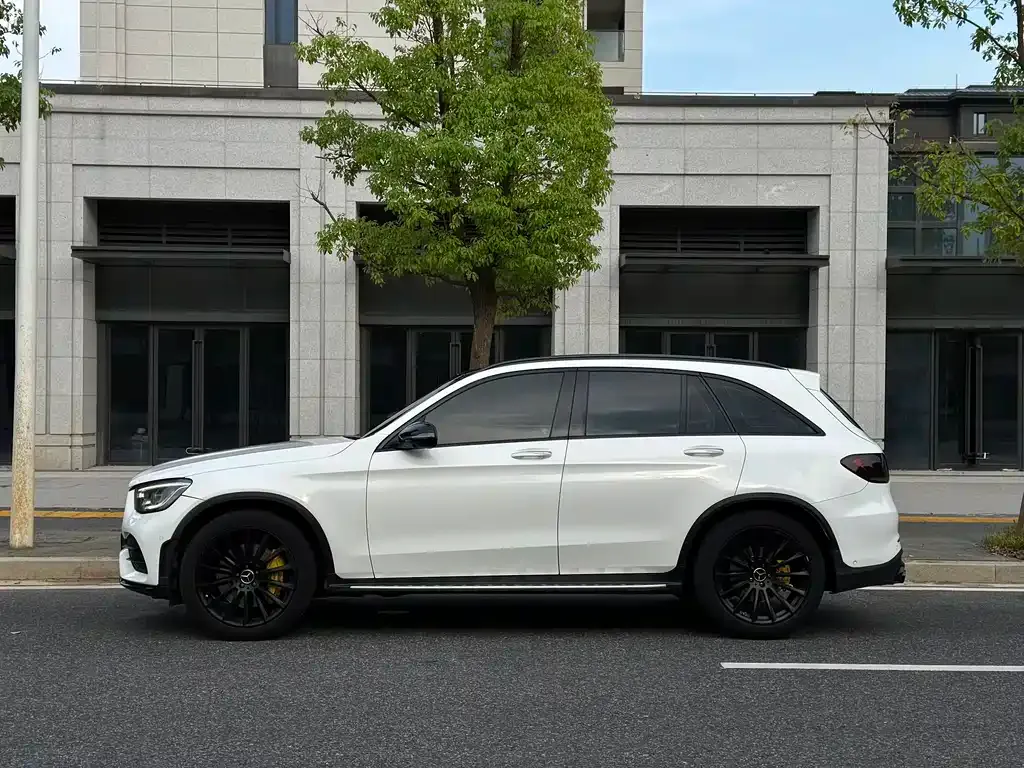 Mercedes-Benz GLC AMG — фото 3
