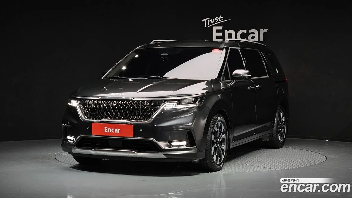 Kia Carnival — фото 1