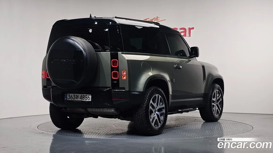 Land Rover Defender — фото 2