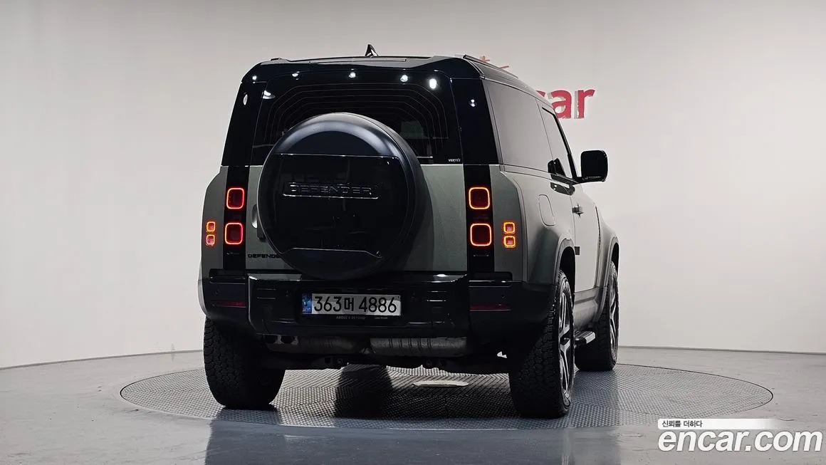 Land Rover Defender — фото 4