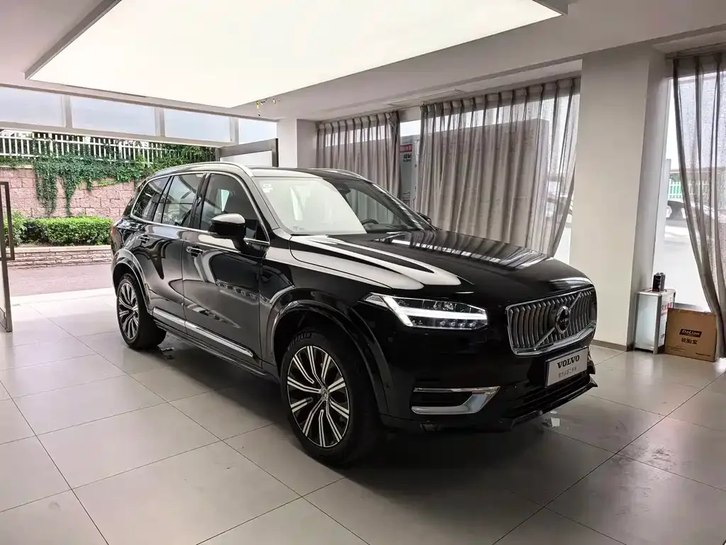 Volvo XC90 — фото 3