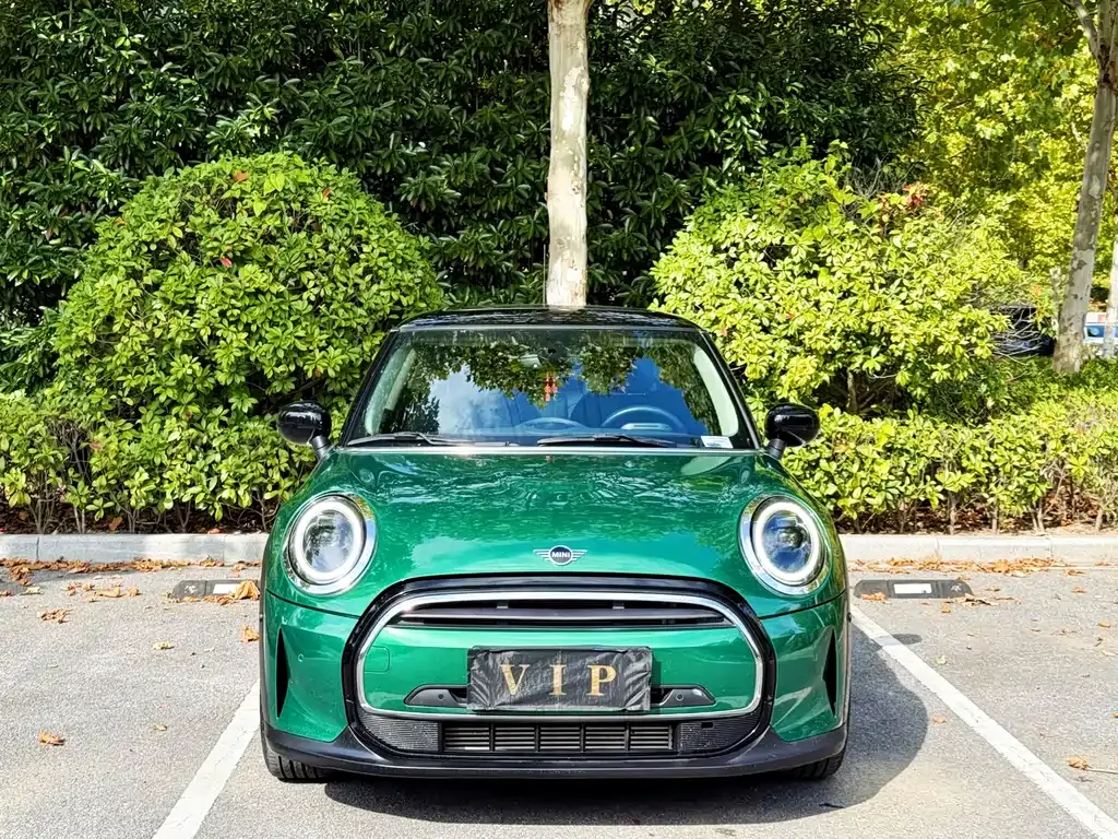 MINI Cooper (3-door) — фото 1