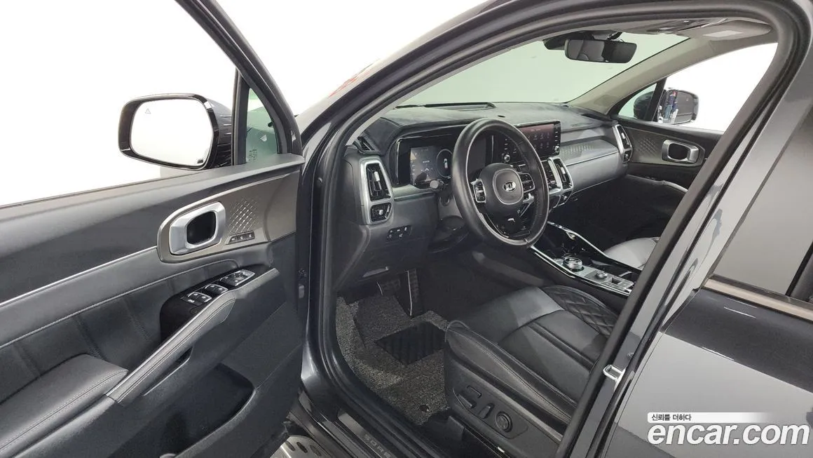 Kia Sorento — фото 10