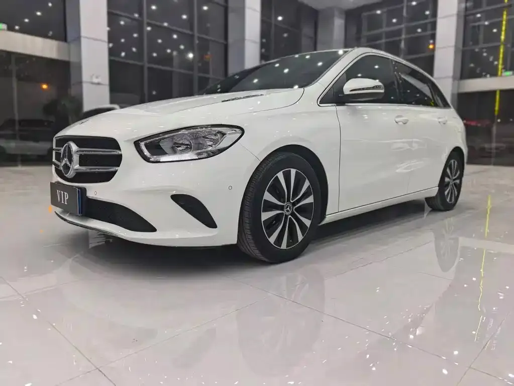 Mercedes-Benz B-Class — фото 1