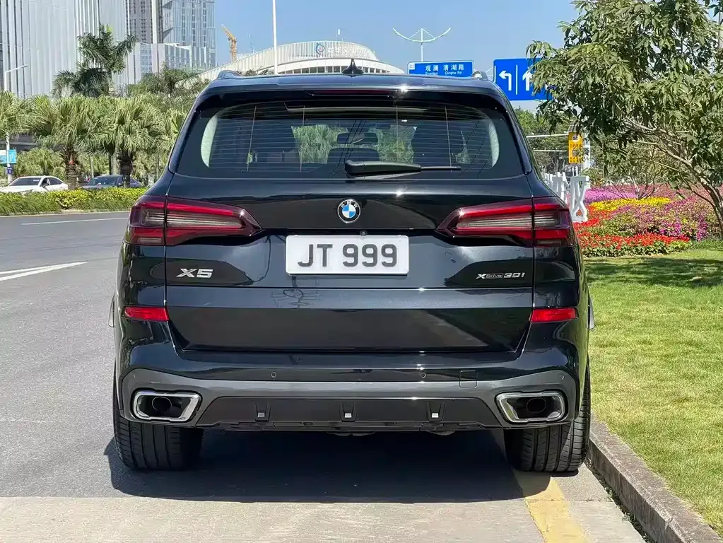 BMW X5 (Import) — фото 5