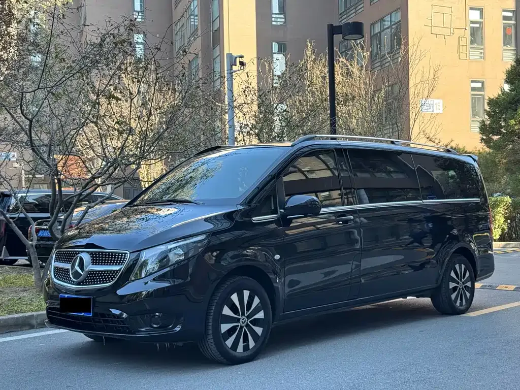 Mercedes-Benz Vito — фото 1