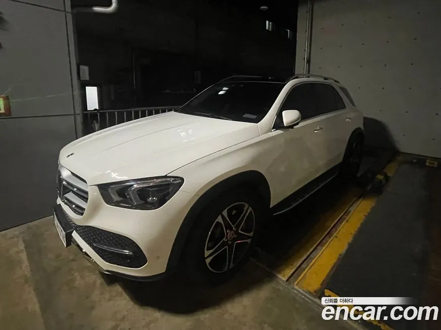 Mercedes-Benz GLE-Class — фото 1