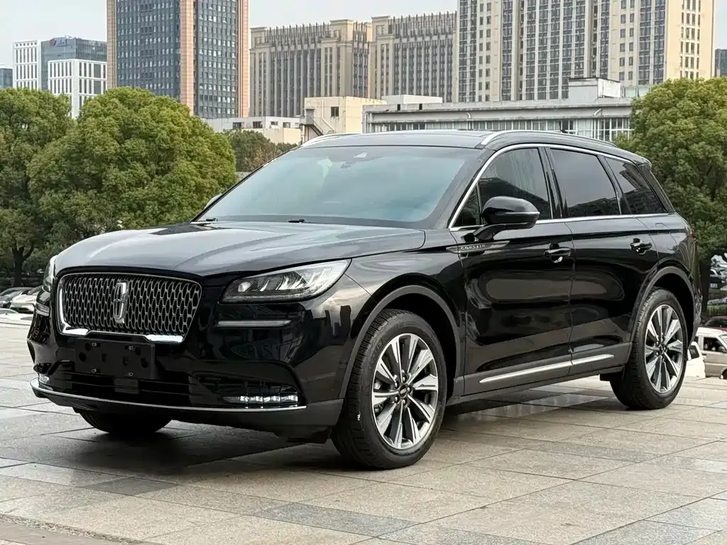 Lincoln Corsair — фото 1