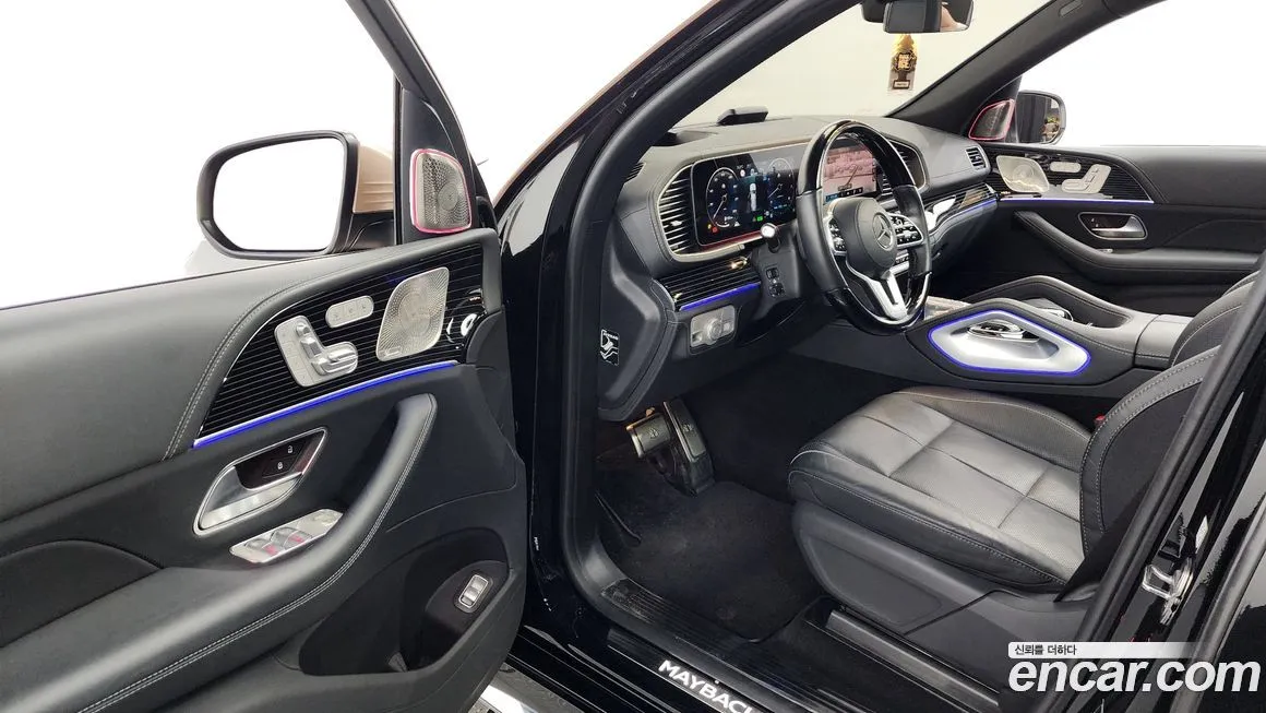 Mercedes-Benz GLS-Class — фото 10