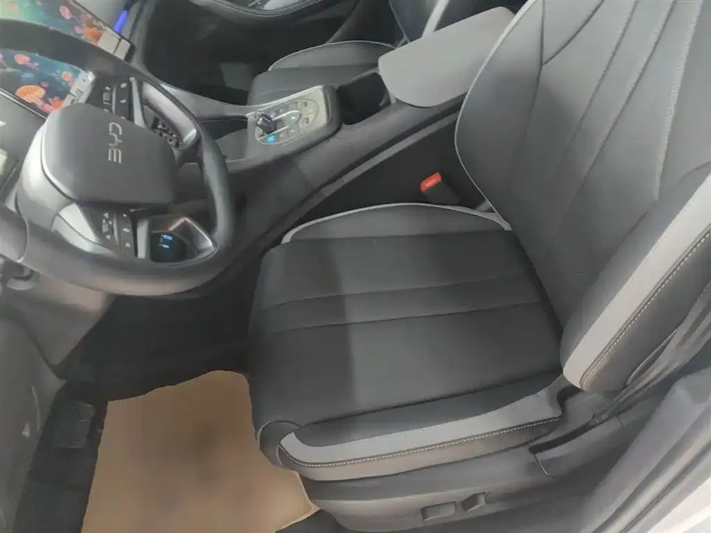 BYD Seal 05 DM-i — фото 7