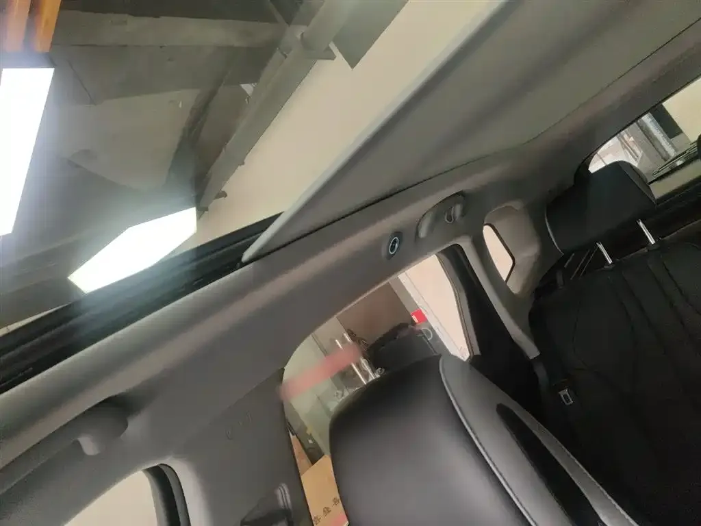 BYD Seal 05 DM-i — фото 8