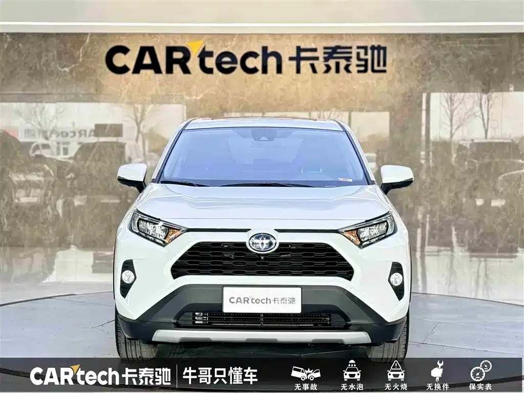 Toyota RAV4 — фото 2
