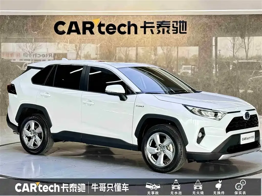 Toyota RAV4 — фото 3