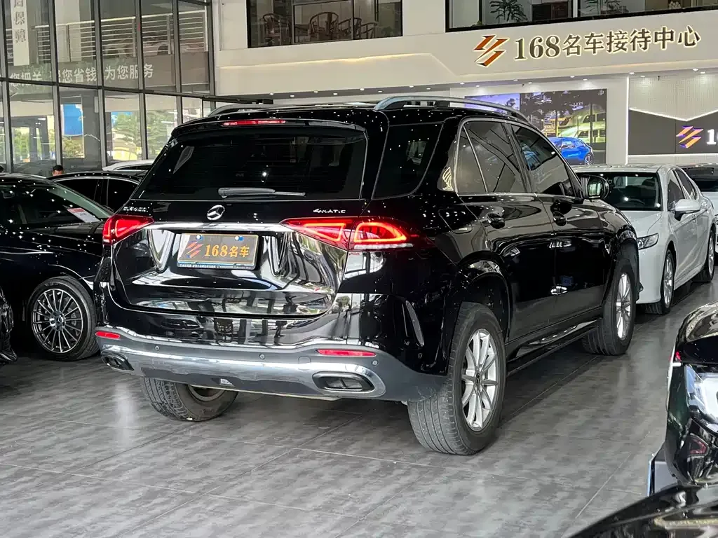 Mercedes-Benz GLE — фото 6