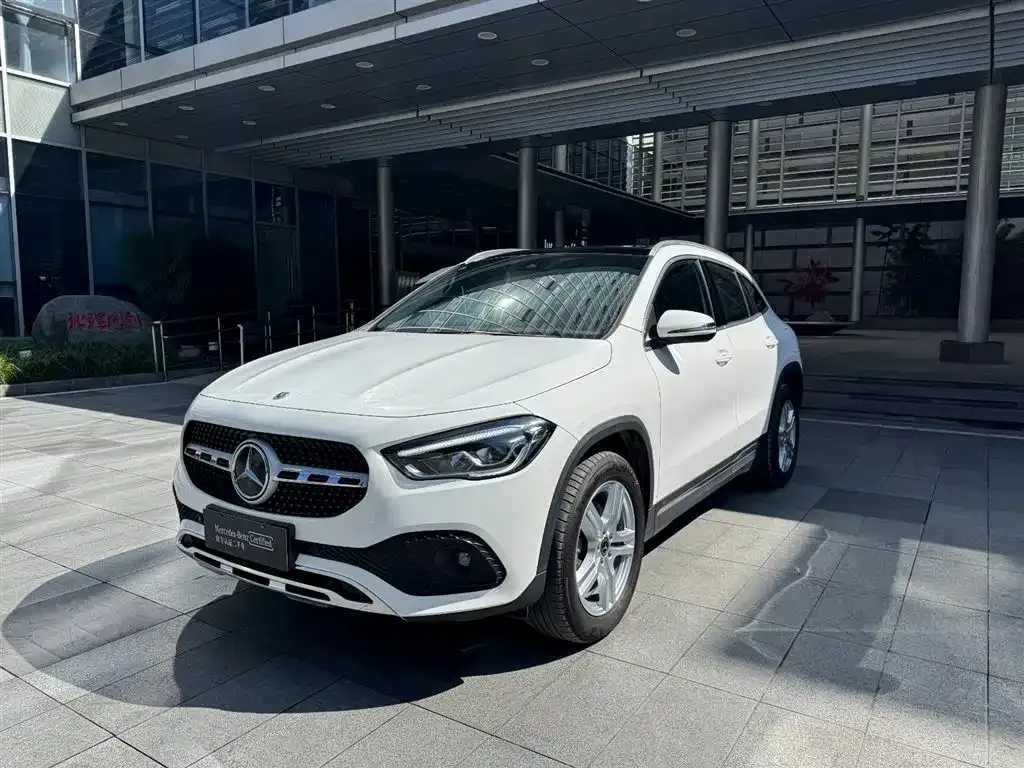 Mercedes-Benz GLA — фото 1