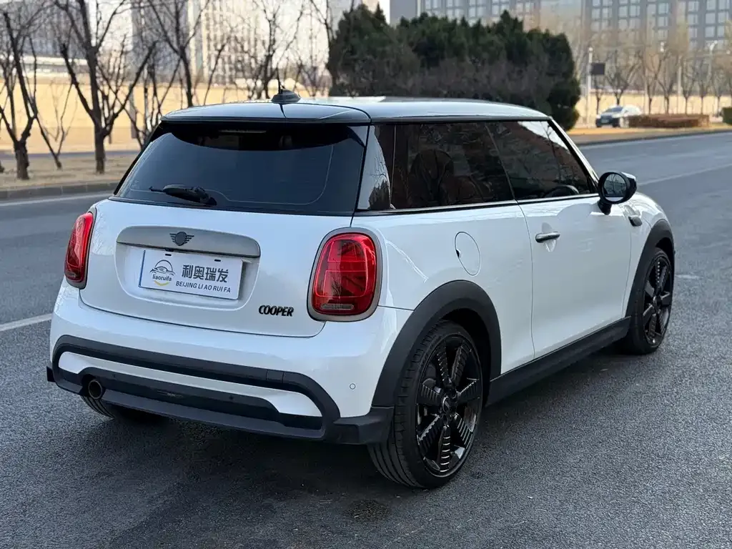MINI Cooper (3-door) — фото 4