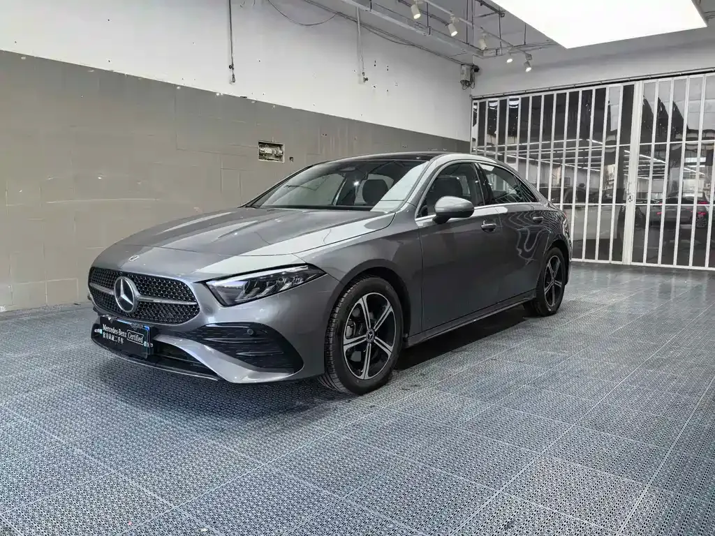 Mercedes-Benz A-Class — фото 1