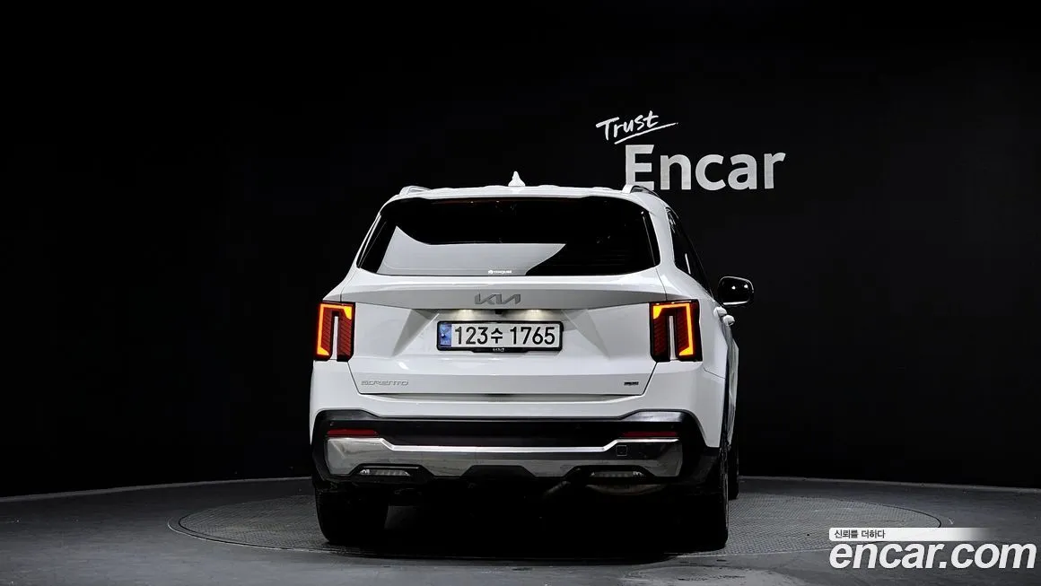 Kia Sorento — фото 4