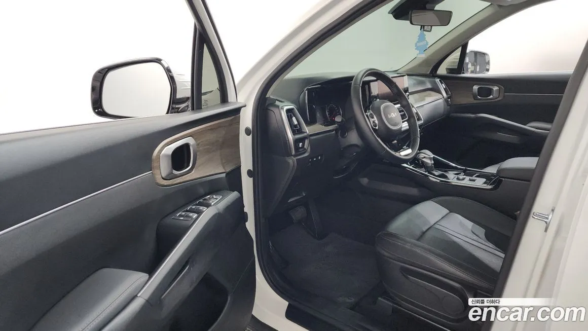 Kia Sorento — фото 10