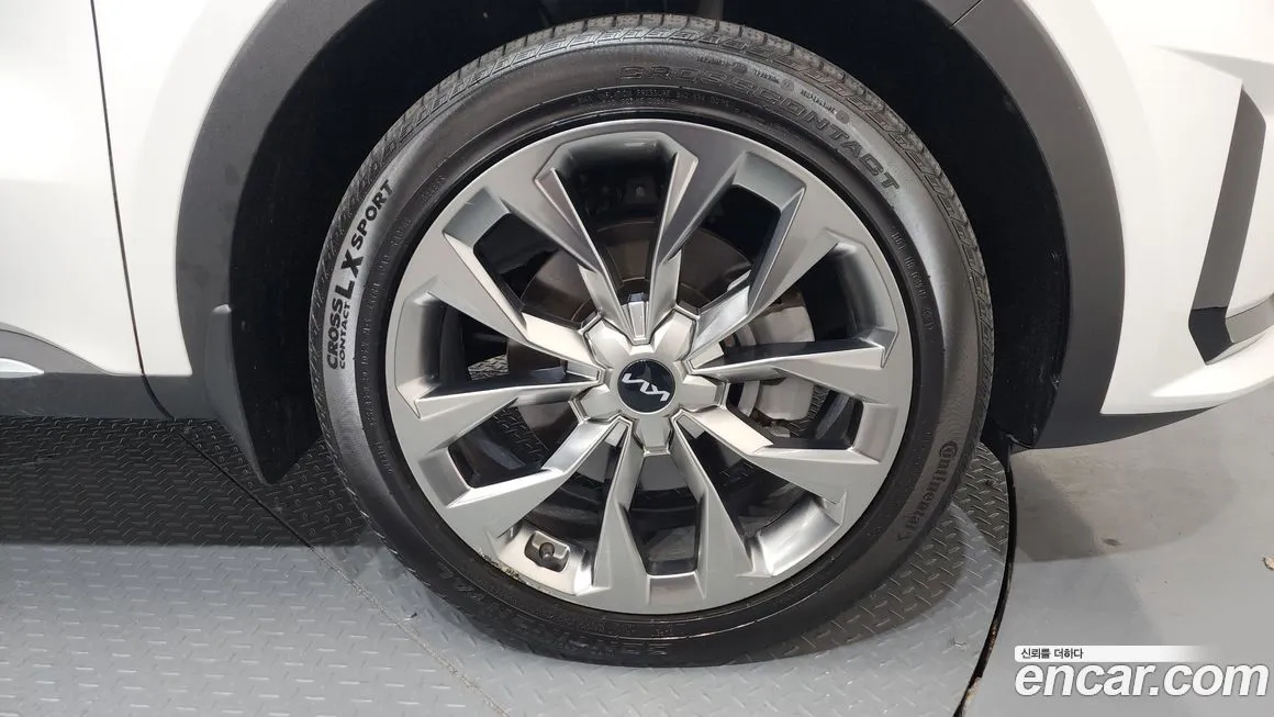 Kia Sorento — фото 5