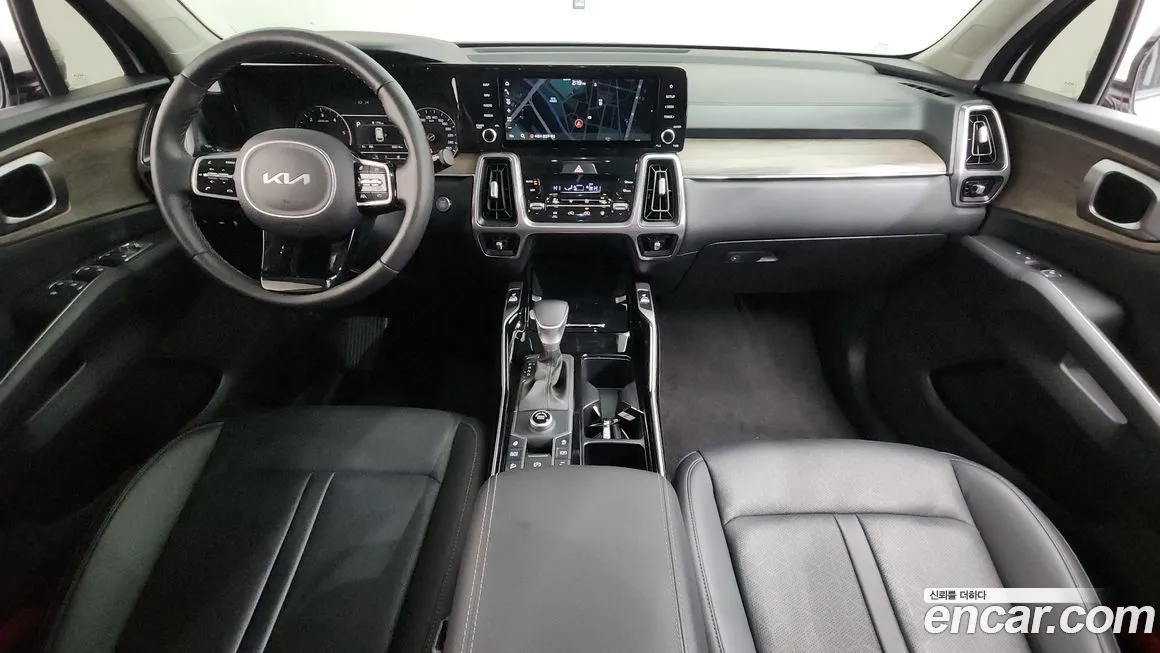Kia Sorento — фото 7