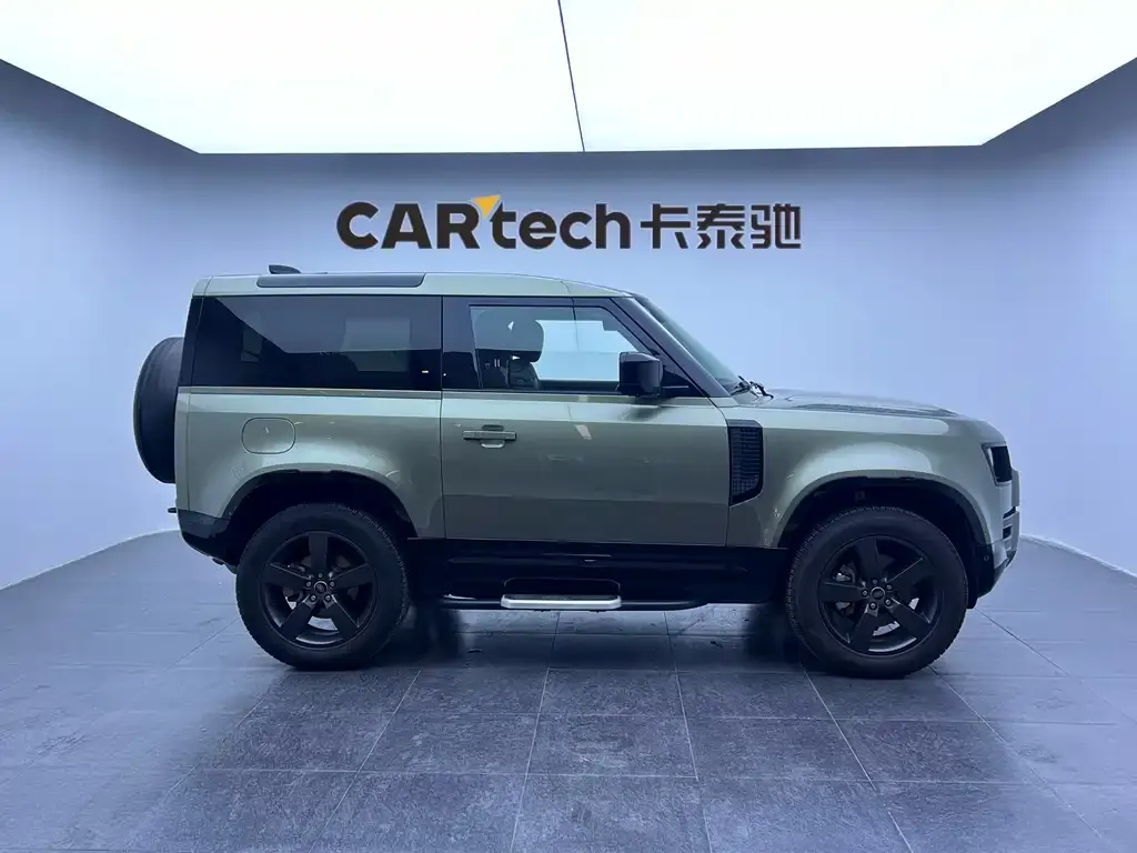 Land Rover Defender — фото 4