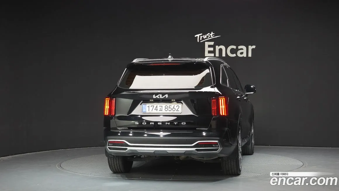 Kia Sorento — фото 4