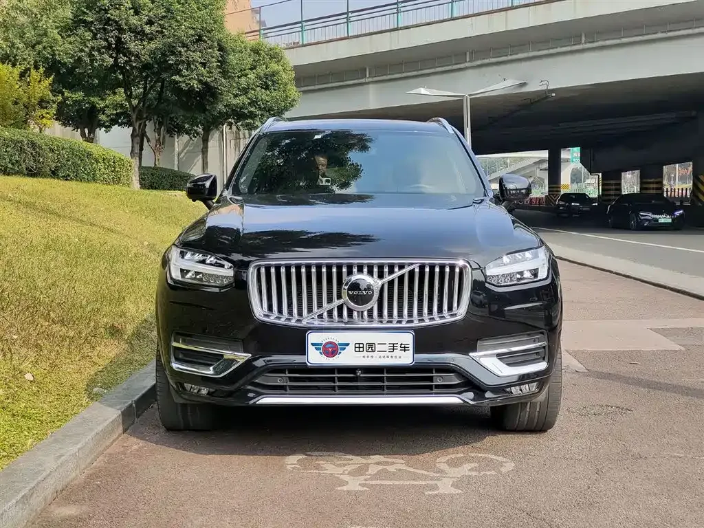 Volvo XC90 — фото 2