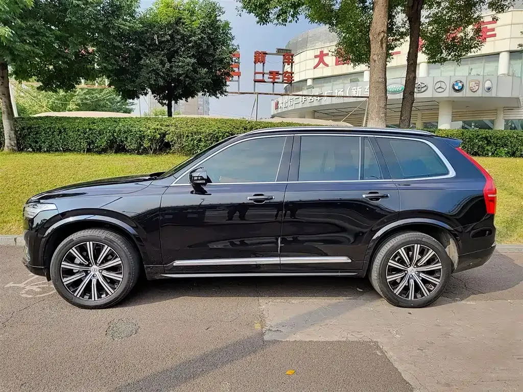 Volvo XC90 — фото 3