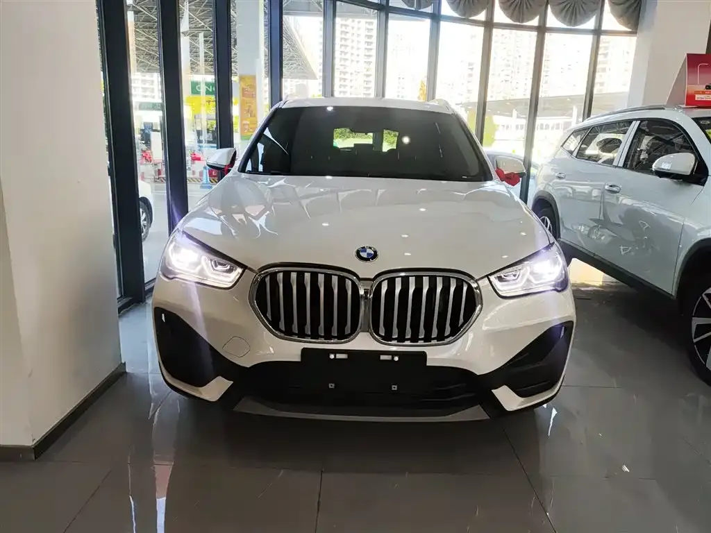 BMW X1 — фото 3