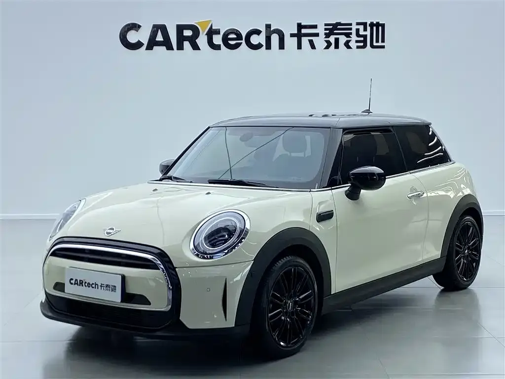 MINI Cooper (3-door) — фото 1