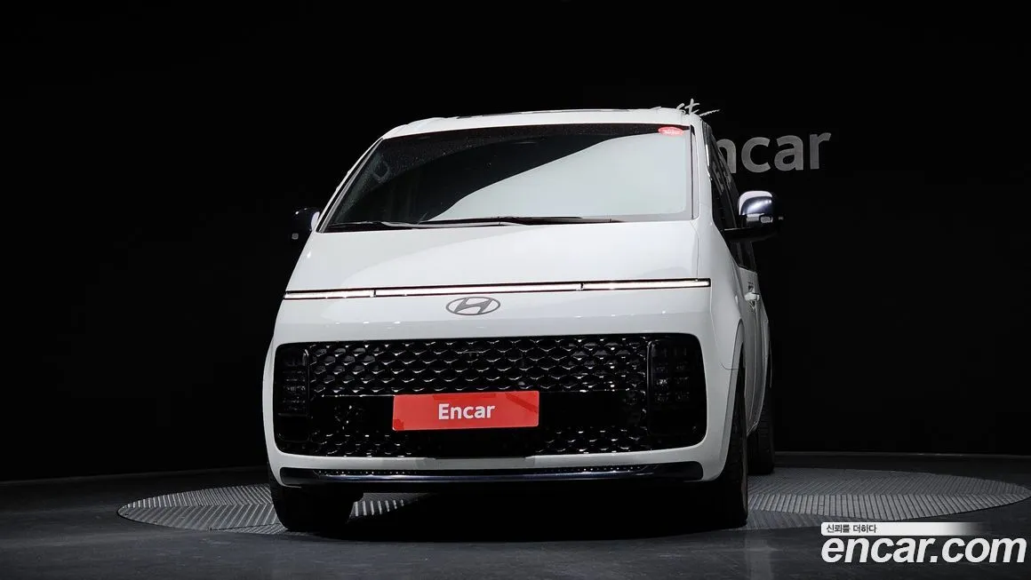 Hyundai Staria — фото 3