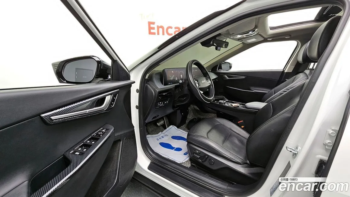 Kia EV6 — фото 10