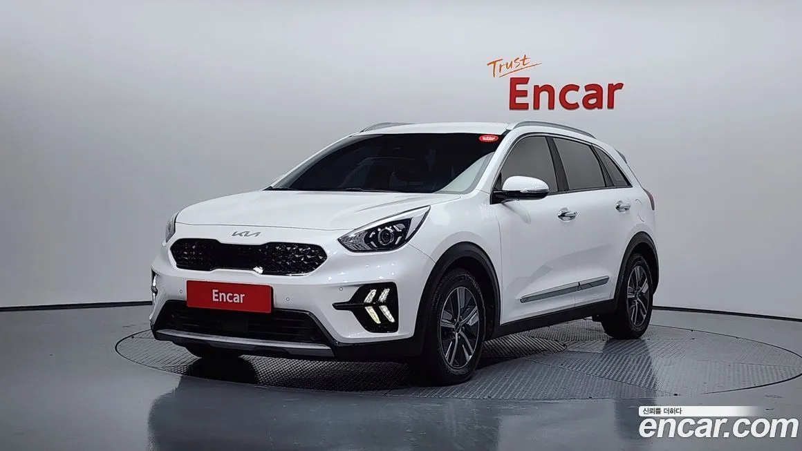 Kia Niro — фото 1
